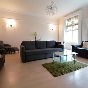 https://watergate-street-apartment-chester.hotelsin-chester.com