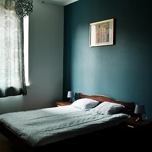 https://tramp-aparthostel.krakowhotelspoland.com